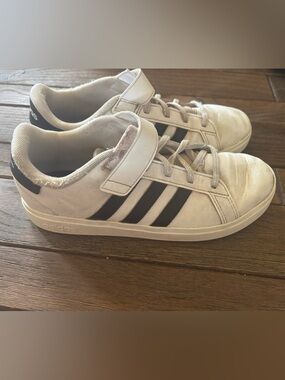 adidas White Sneakers with Black Three-Stripes and Velcro Boys 5Y